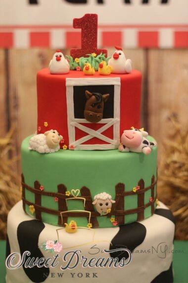 Farm-Cake-Barnyard-cake-with-farm-animals-farm-birthday-cake-custom-cake-NYC-Long-Island