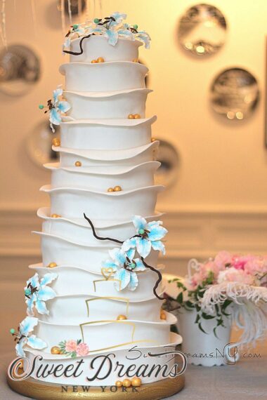White-Gold-and-Blue-Wedding-Cake-NYC