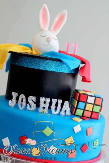 Magic-Hat-Rubiks-cube-custom-cake-NYC-Long-Island-Kosher-Magic-Themed-Fondant-Cake-Ideas-Sweet-Dreams-NY