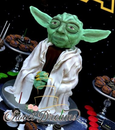 Star-Wars-Yoda-Cake-Custom-Cake-NYC-Long-Island-Star-Wars-Yoda-themed-wedding-party-birthday-cake-Sweet-Dreams-NY-New-York