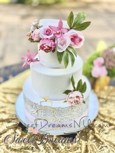 Wedding Cake Long Island white wedding cake with fresh flowers NYC Long Island Custom Cake amd specialty cakes